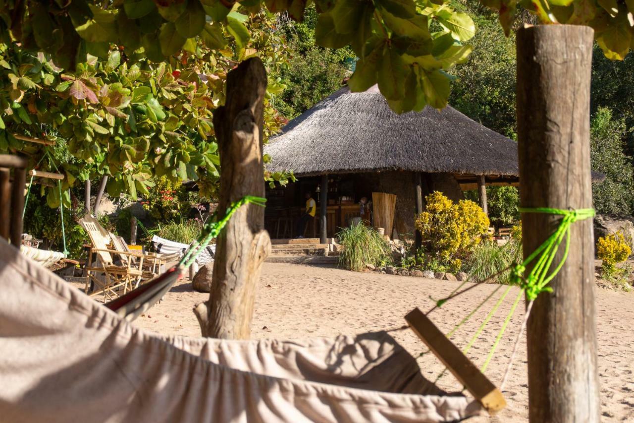 Mufasa Eco Lodge Monkey Bay Exterior foto